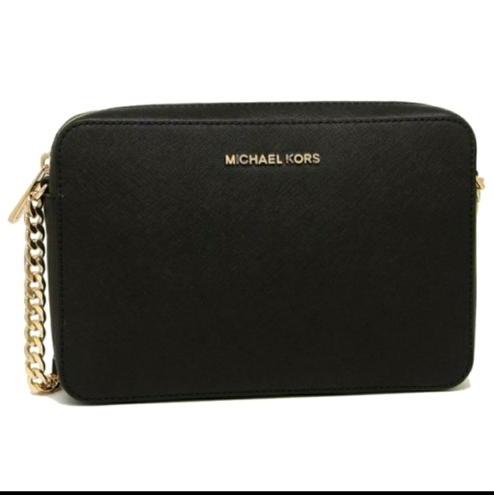 Michael Kors Saffiano Jet Set Cross Body Bag.